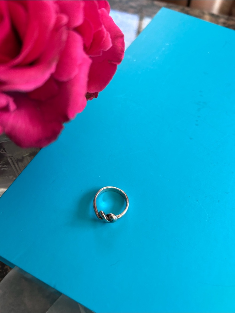 James Avery Silver Knot Heart Ring - Picture 4 of 7